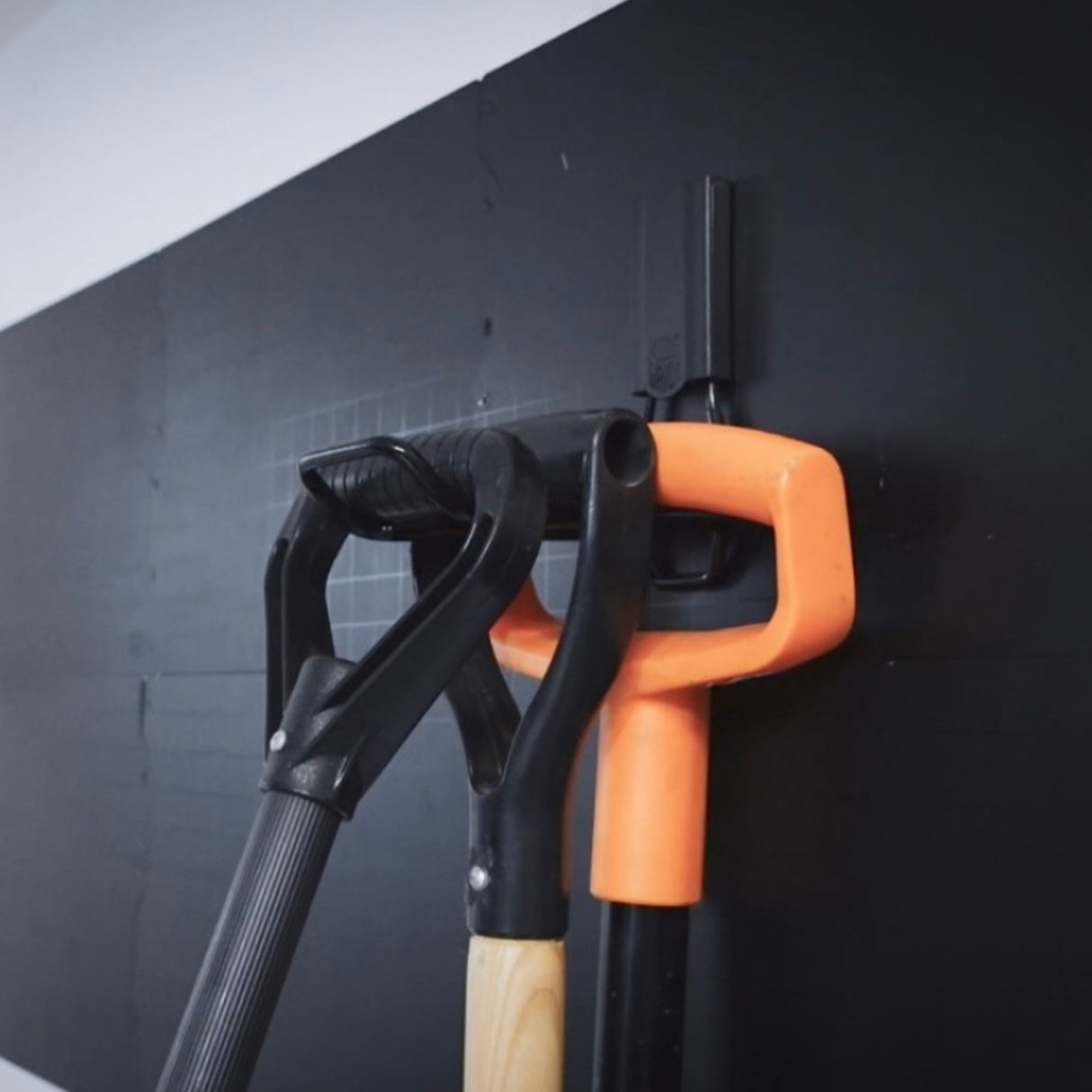 Gator Magnetics Mega 6" Closed Hook - 20kg Capacity