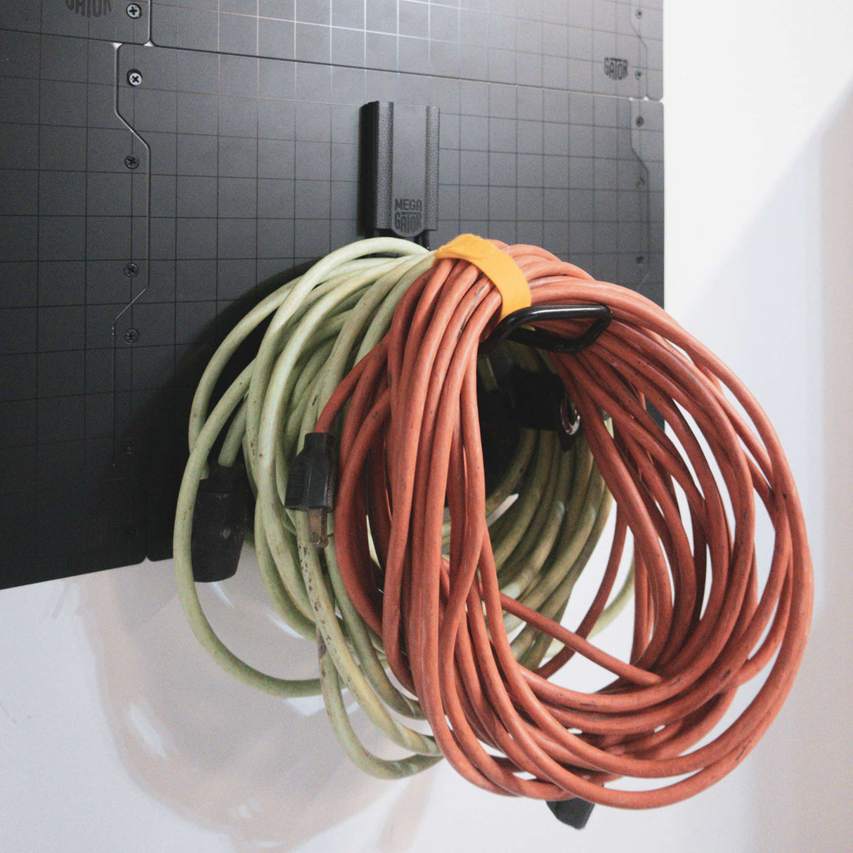 Gator Magnetics Mega 6" Closed Hook - 20kg Capacity