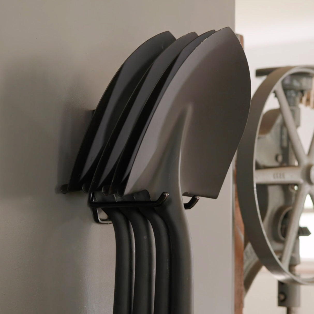 Gator Magnetics Mega 6" Open Hook - 20kg Capacity