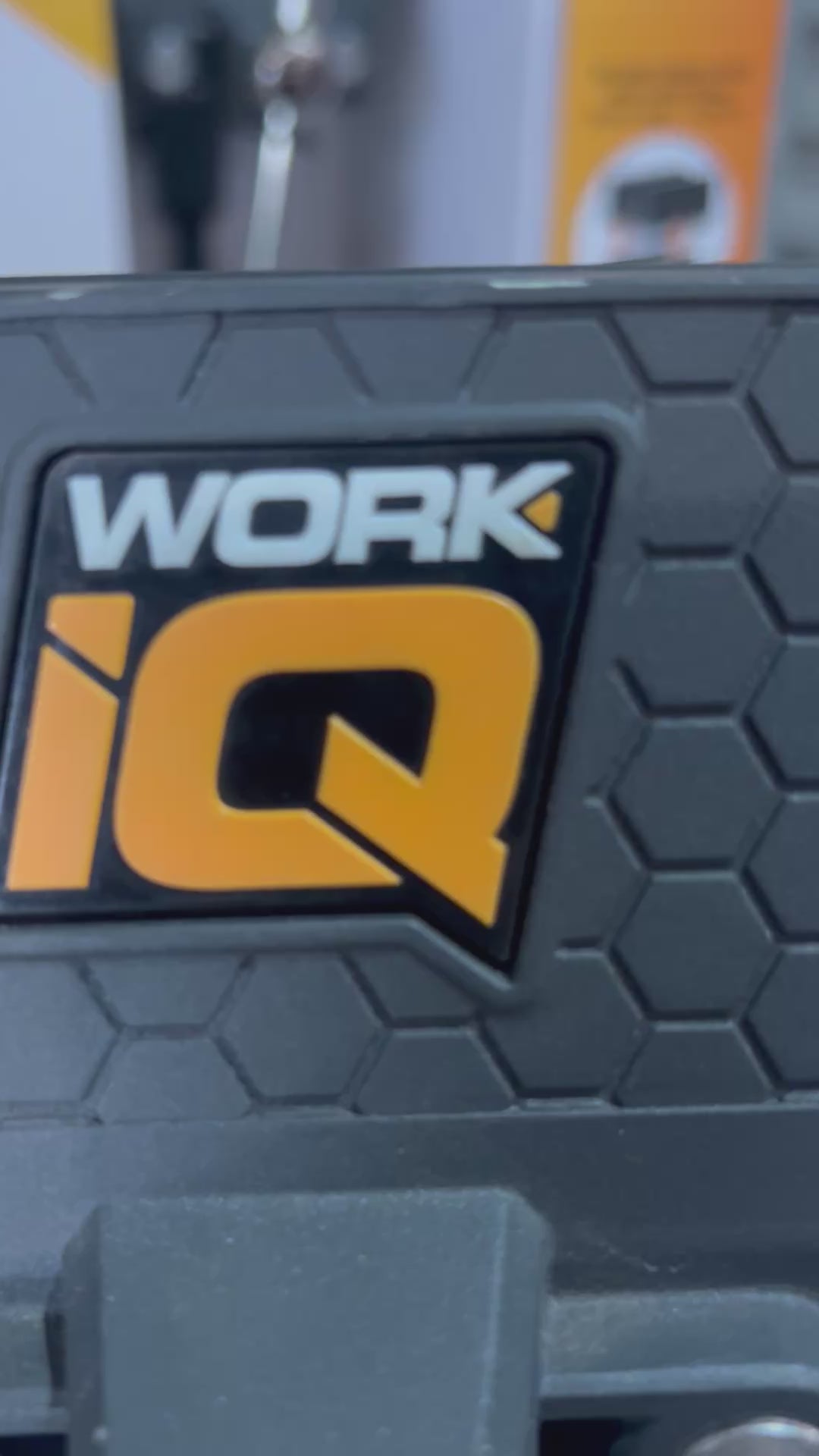 IQ Vise - 360° Articulation - Includes 1 Set of Flex-Fit jaws
